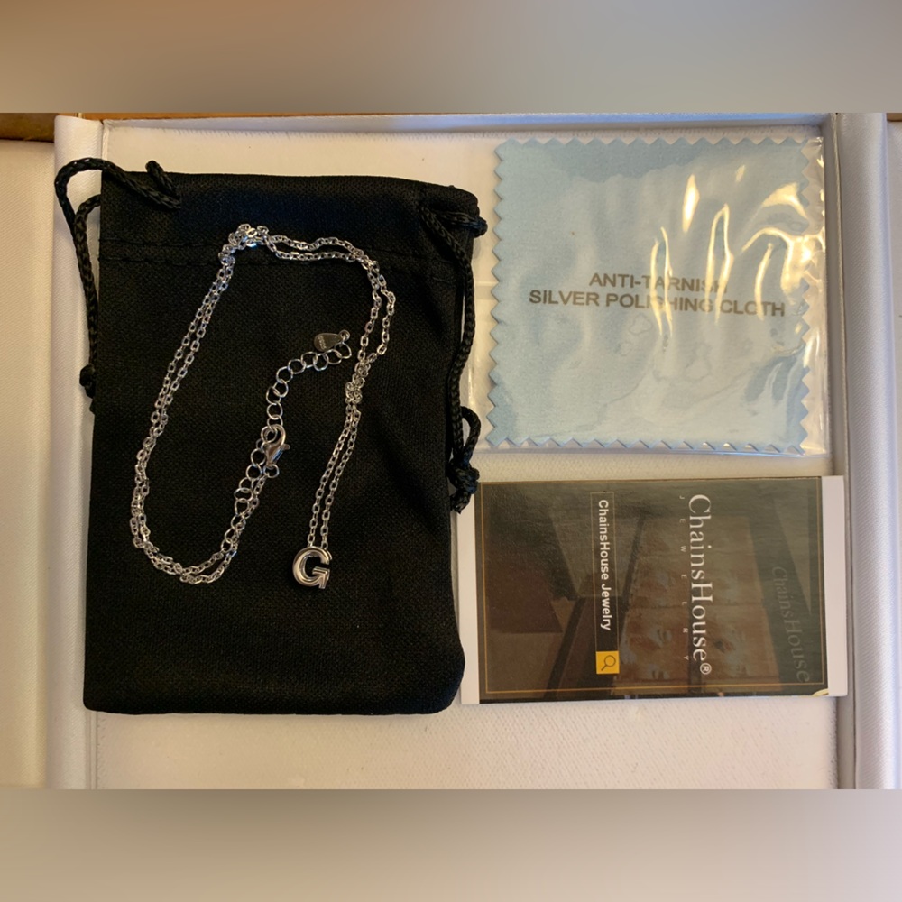 Chainhouse letter G necklace